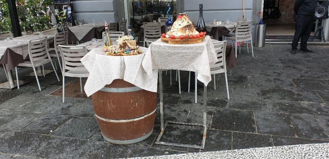 B&B La Citta Partenopea Napels Buitenkant foto
